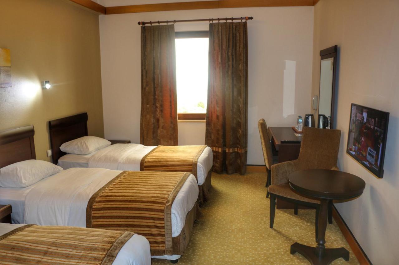 Hotel Lazlakar Sogutlu  ภายนอก รูปภาพ