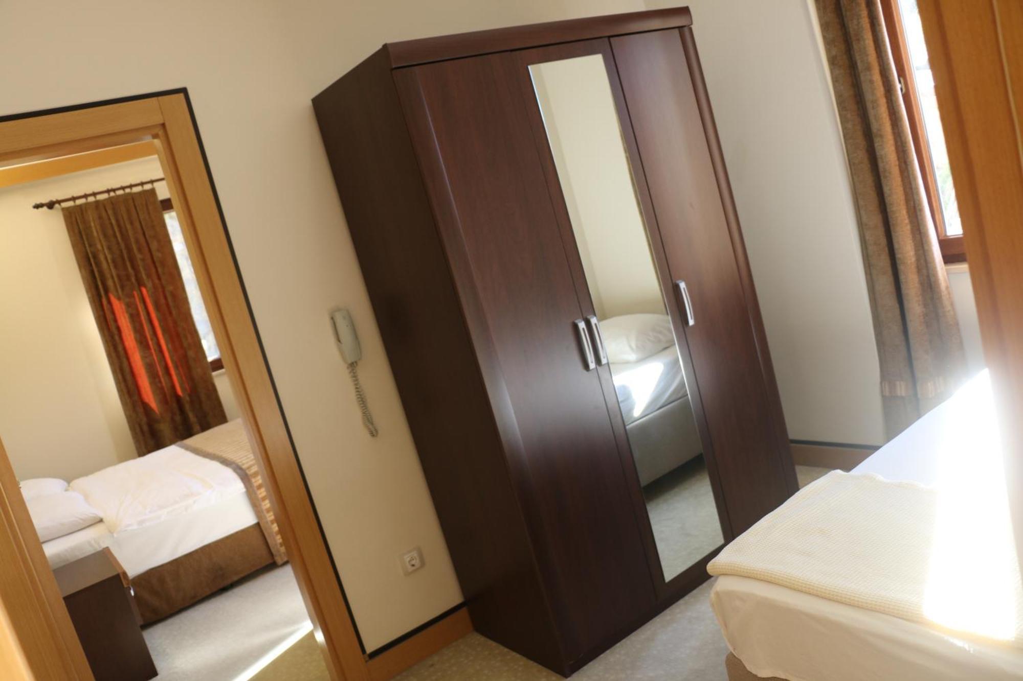 Hotel Lazlakar Sogutlu  ภายนอก รูปภาพ