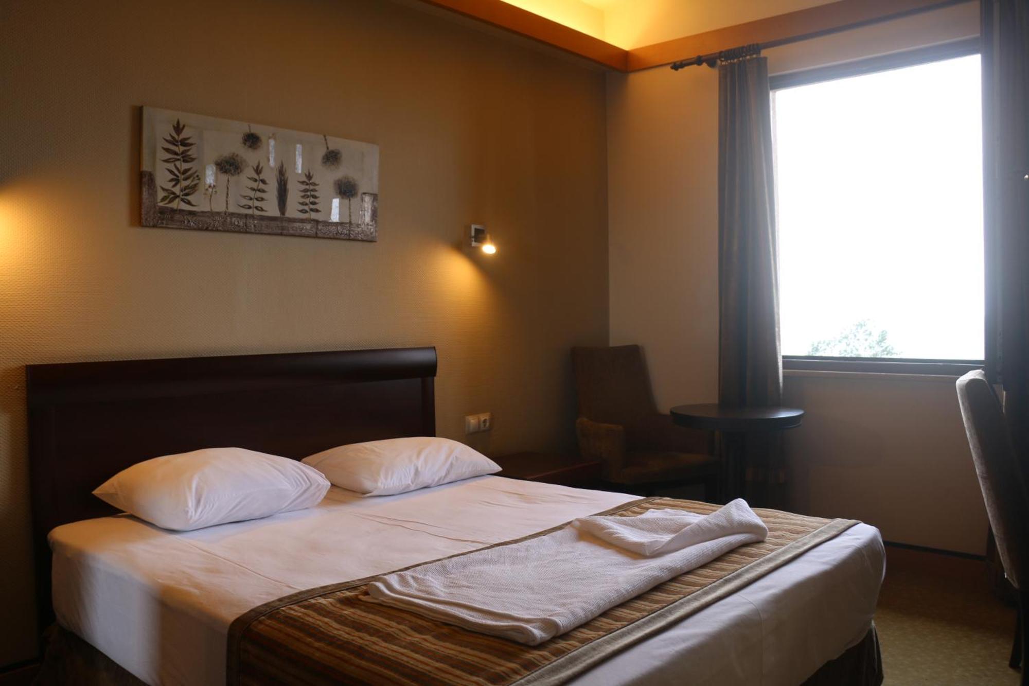 Hotel Lazlakar Sogutlu  ภายนอก รูปภาพ